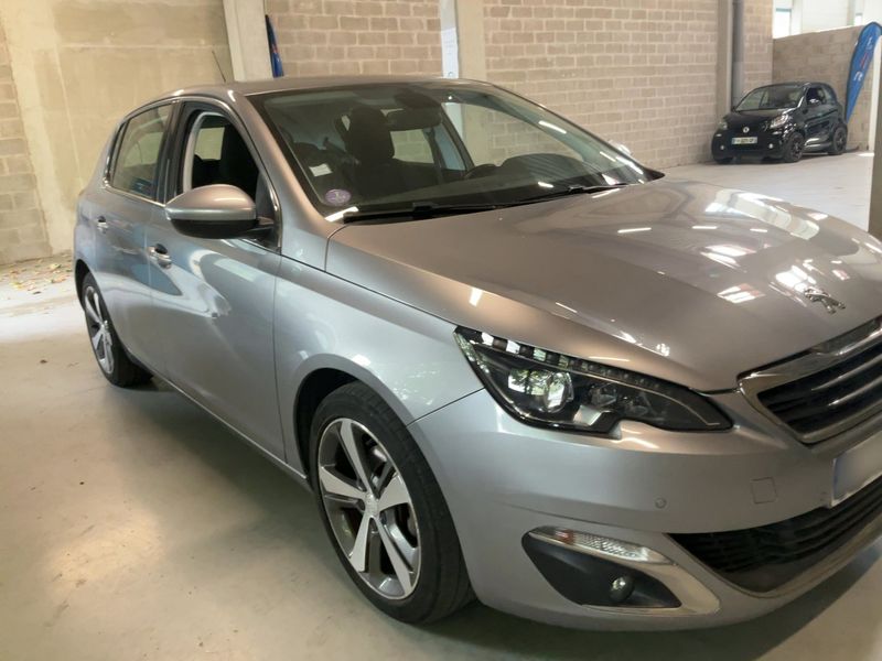 Peugeot 308 1.2 e-THP Allure 2015 – снимка 12
