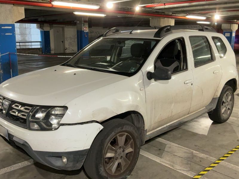 Dacia Duster 1.5 dCi Laureate 4x2 2016 – снимка 2