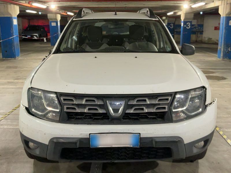 Dacia Duster 1.5 dCi Laureate 4x2 2016 – снимка 14
