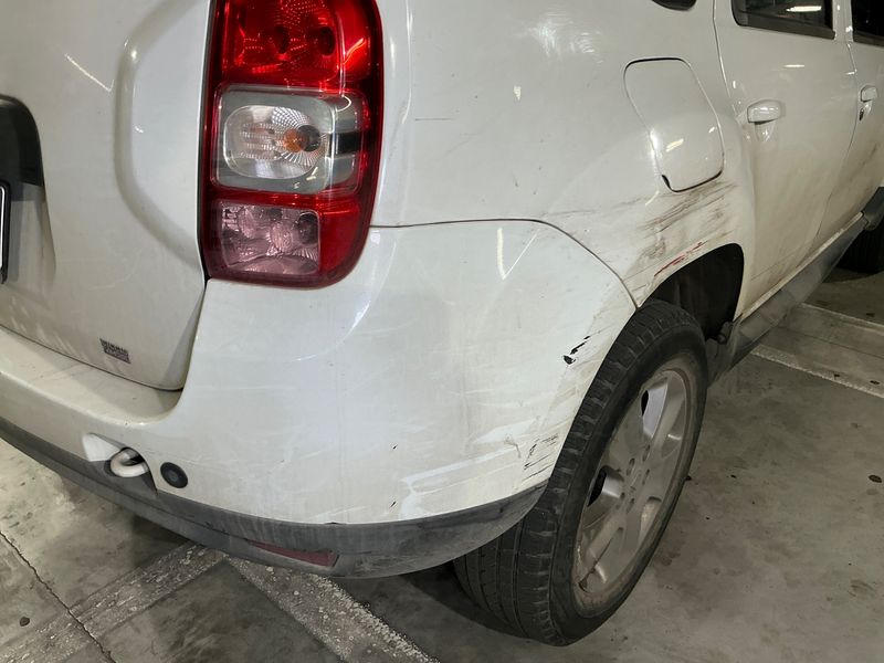 Dacia Duster 1.5 dCi Laureate 4x2 2016 – снимка 46