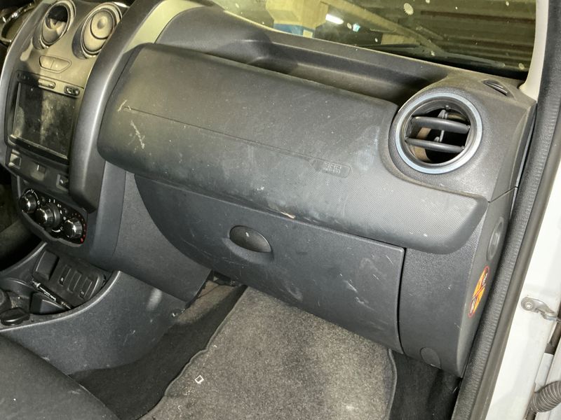 Dacia Duster 1.5 dCi Laureate 4x2 2016 – снимка 30