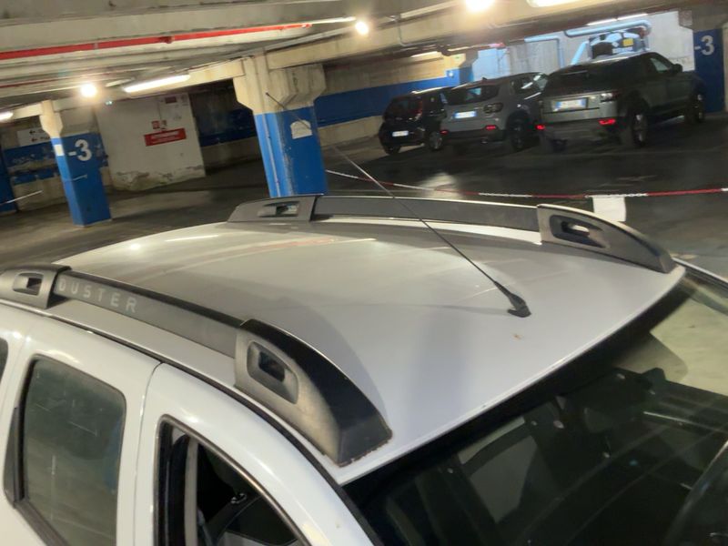 Dacia Duster 1.5 dCi Laureate 4x2 2016 – снимка 13