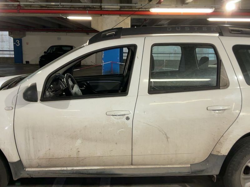 Dacia Duster 1.5 dCi Laureate 4x2 2016 – снимка 4