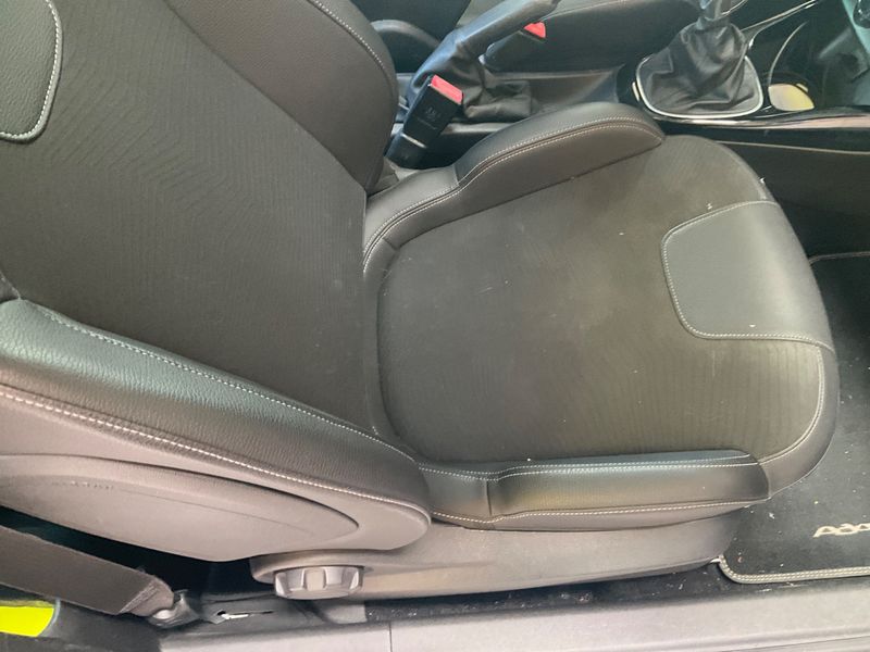 Opel Adam 1.4 Glam ecoFlex 2017 – снимка 26