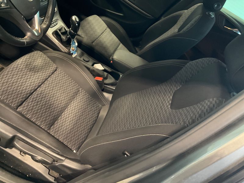 Opel Astra 1.6 CDTI DPF Österreich Edition Start/Stop 2018 – снимка 29