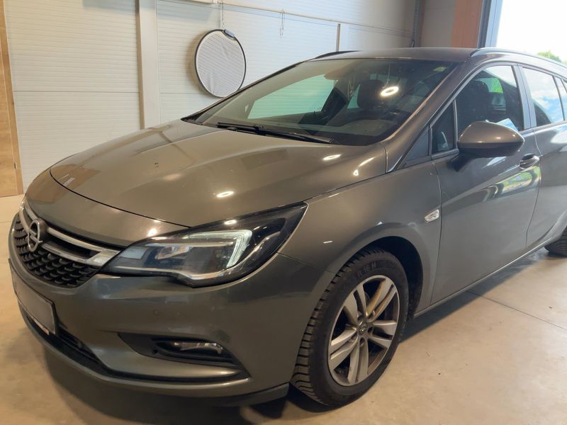 Opel Astra 1.6 CDTI DPF Österreich Edition Start/Stop 2018 – снимка 2