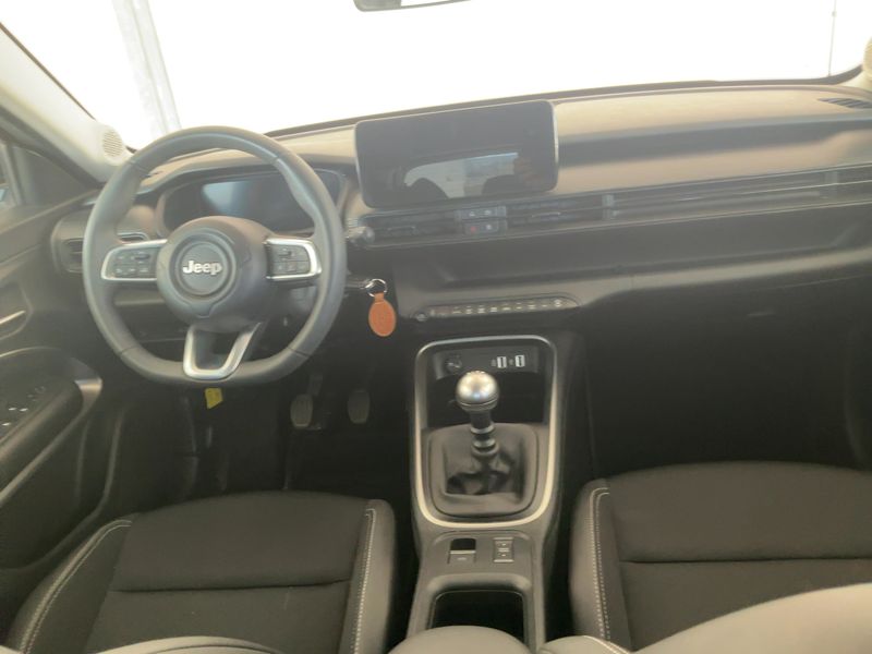 Jeep Avenger 1.2 T-GDI Altitude 2024 – снимка 17