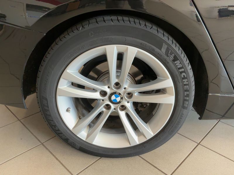 BMW 3er 318d GT Sport Line 2017 – снимка 17