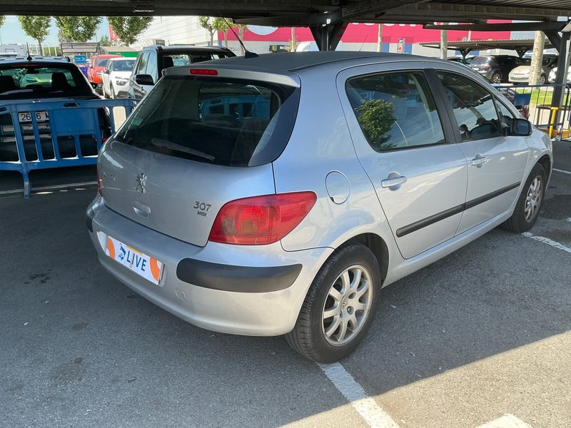 Peugeot 307 2.0 HDi Premium 2001 – снимка 2