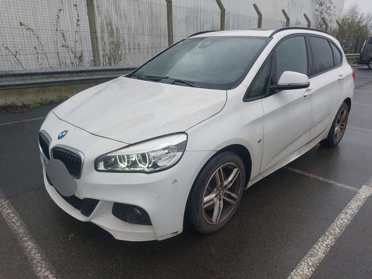 BMW 2er 220d Active Tourer xDrive Basis 2015 – снимка 2