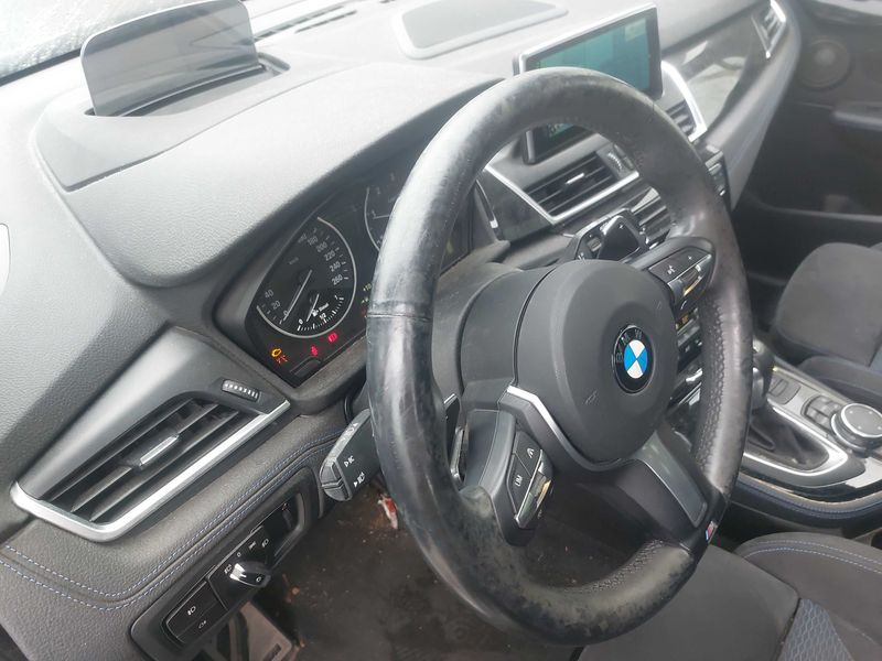 BMW 2er 220d Active Tourer xDrive Basis 2015 – снимка 30