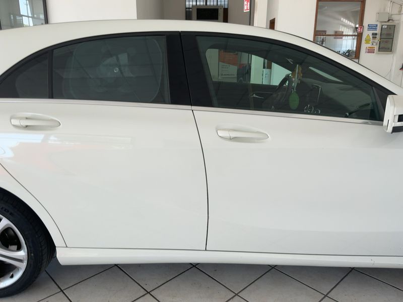Mercedes-Benz A-Klasse A 180 CDI BlueEfficiency Urban 2013 – снимка 10