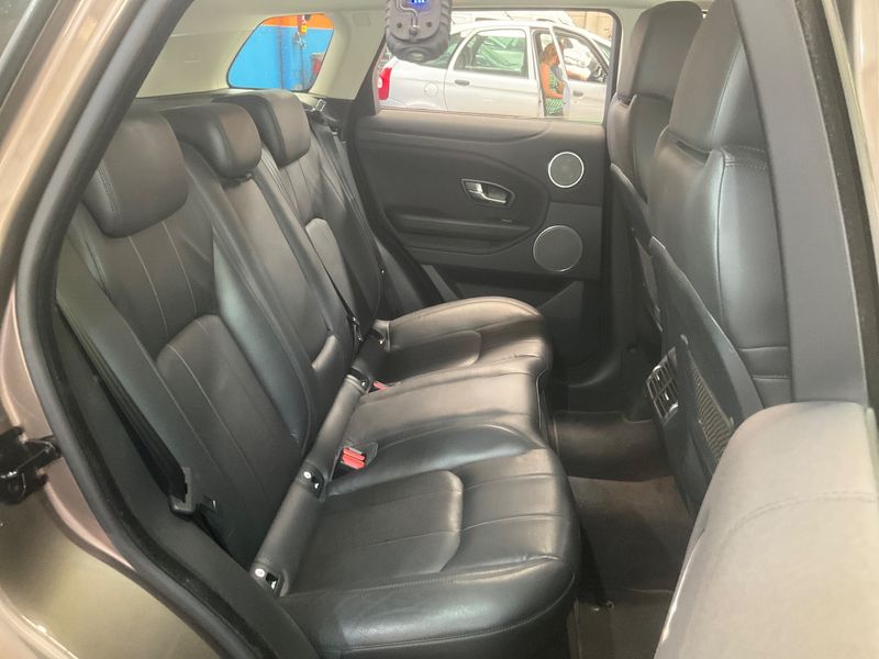 Land Rover Evoque 2.0 Td4 SE 2015 – снимка 19