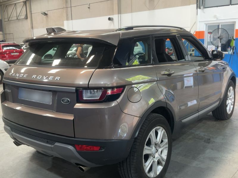Land Rover Evoque 2.0 Td4 SE 2015 – снимка 8