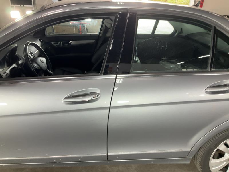 Mercedes-Benz C-Klasse C 350 CDI BlueEfficiency Avantgarde 2010 – снимка 4
