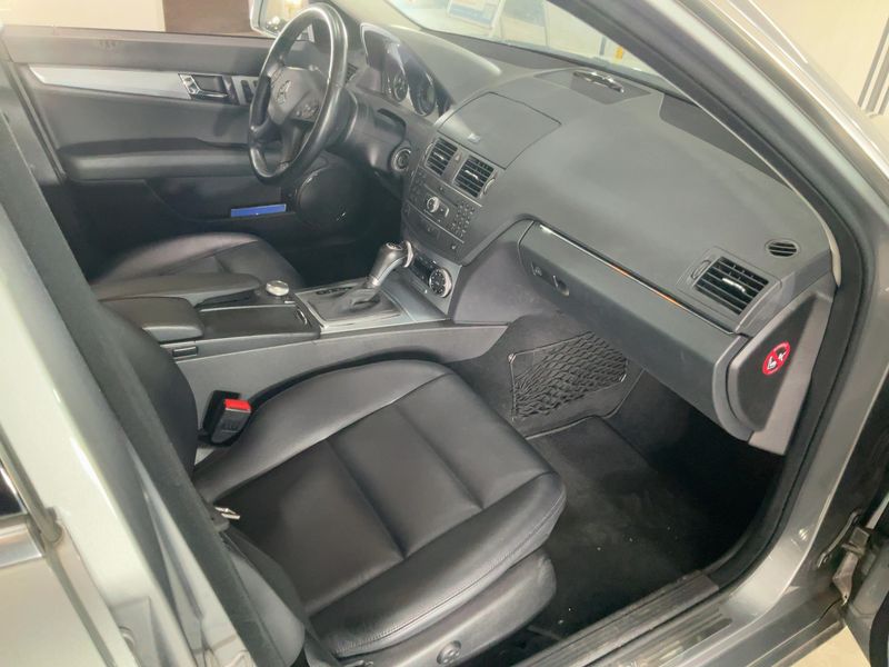Mercedes-Benz C-Klasse C 350 CDI BlueEfficiency Avantgarde 2010 – снимка 17