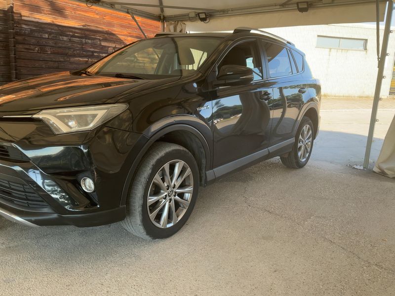 Toyota RAV 4 2.5 Hybrid Lounge 2017 – снимка 2