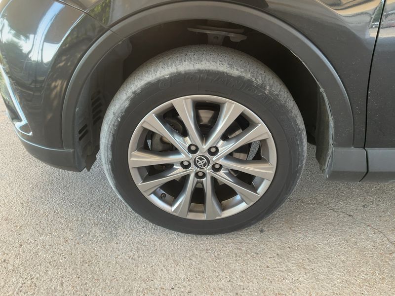 Toyota RAV 4 2.5 Hybrid Lounge 2017 – снимка 3
