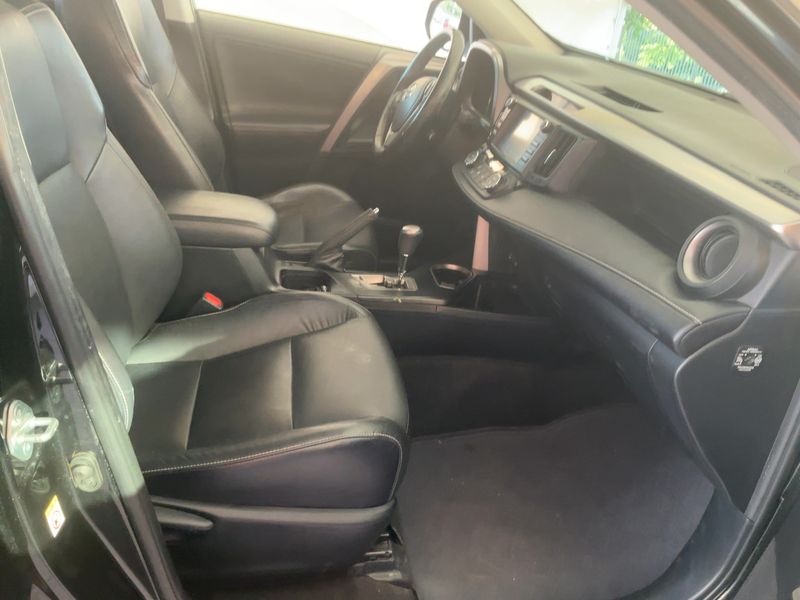 Toyota RAV 4 2.5 Hybrid Lounge 2017 – снимка 16