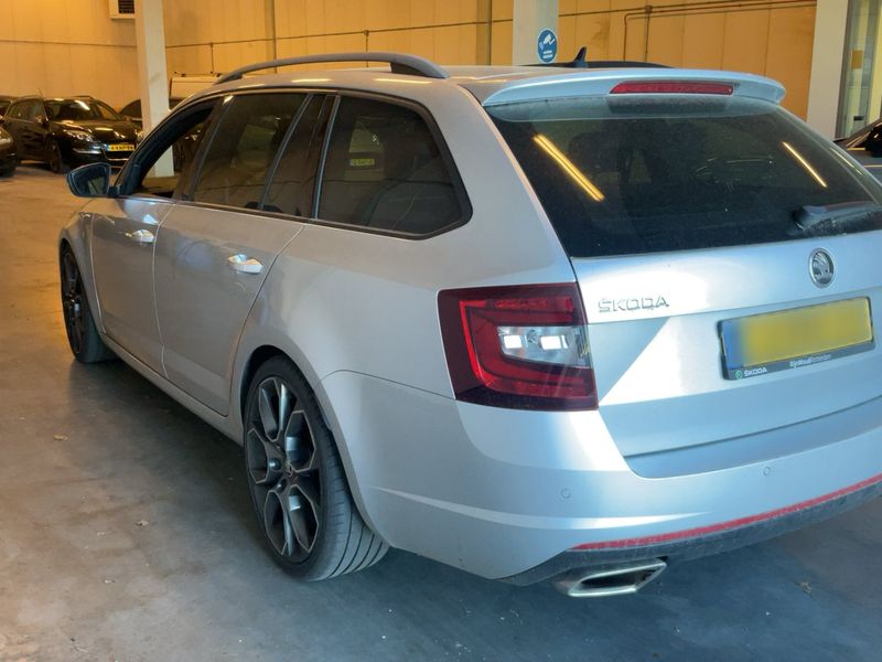 Skoda Octavia 2.0 TSI RS 245 2019 – снимка 6