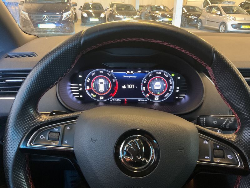 Skoda Octavia 2.0 TSI RS 245 2019 – снимка 18