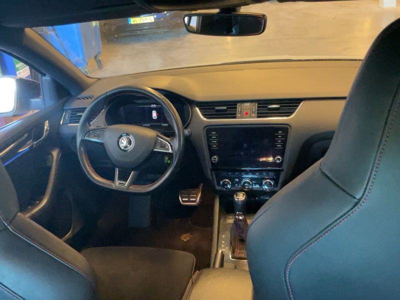Skoda Octavia 2.0 TSI RS 245 2019 – снимка 17