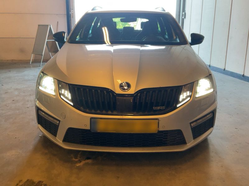 Skoda Octavia 2.0 TSI RS 245 2019 – снимка 14