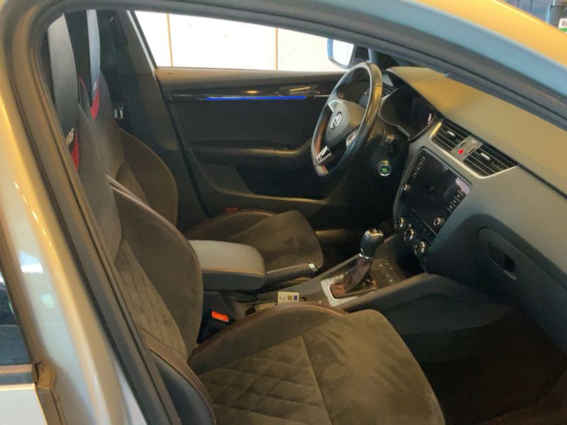 Skoda Octavia 2.0 TSI RS 245 2019 – снимка 16