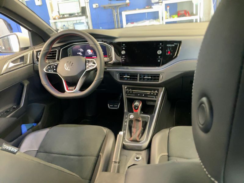 Volkswagen Polo 2.0 TSI GTI 2022 – снимка 18