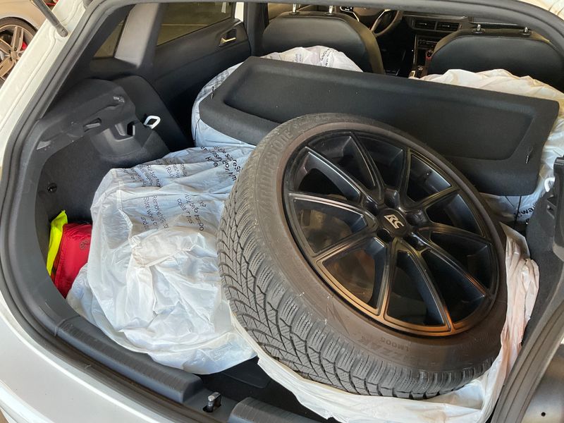Volkswagen Polo 2.0 TSI GTI 2022 – снимка 15
