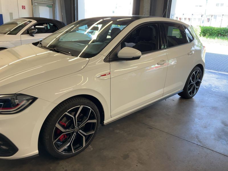 Volkswagen Polo 2.0 TSI GTI 2022 – снимка 2