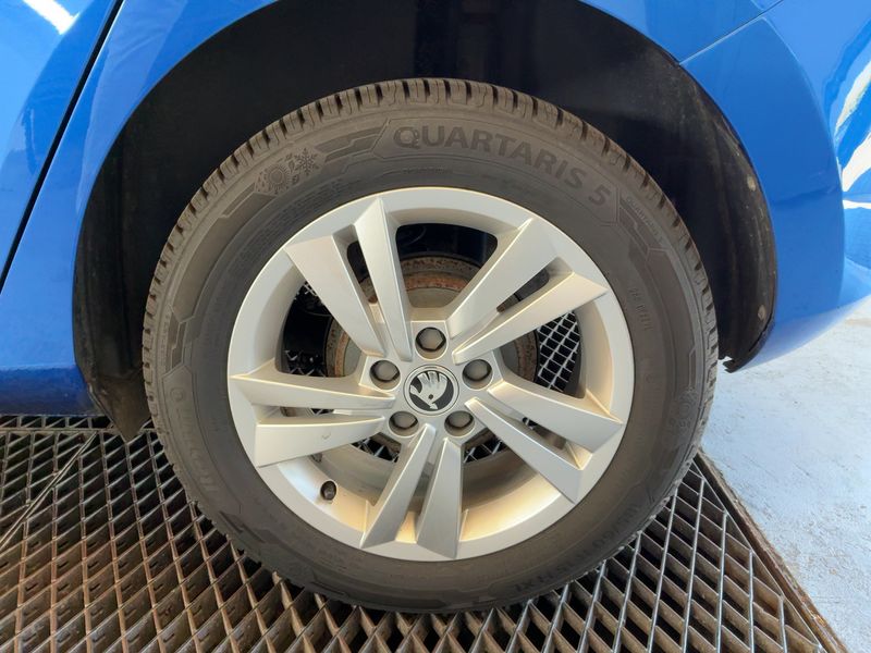 Skoda Fabia 1.0 MPI Ambition 2020 – снимка 5