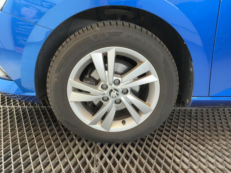 Skoda Fabia 1.0 MPI Ambition 2020 – снимка 3
