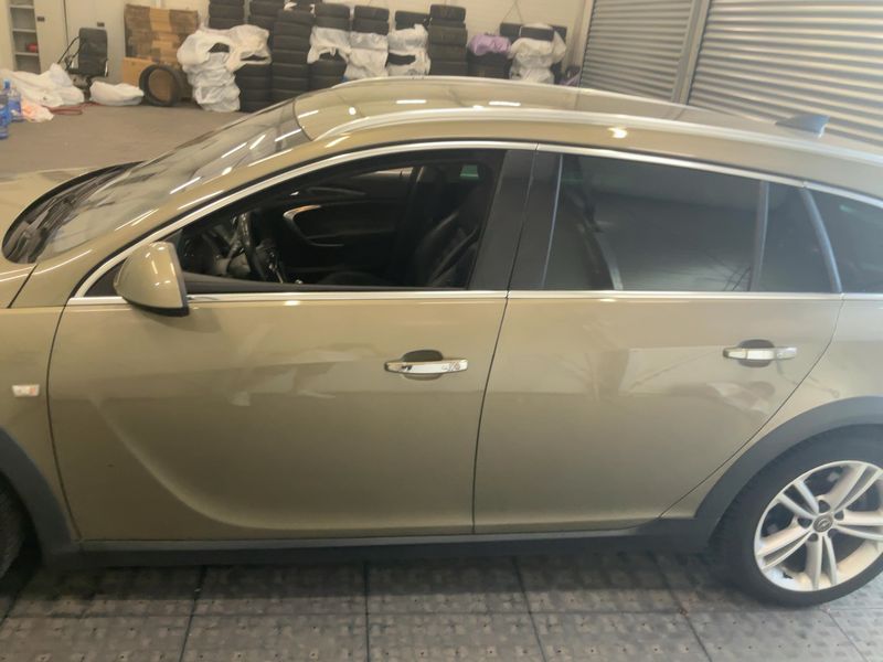 Opel Insignia Country Tourer 2.0 CDTI Basis ecoFlex 2016 – снимка 4