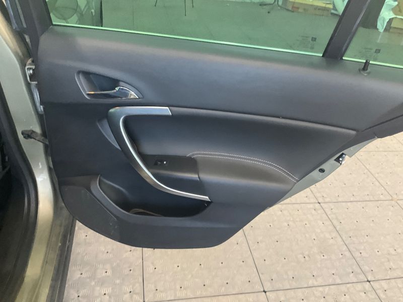 Opel Insignia Country Tourer 2.0 CDTI Basis ecoFlex 2016 – снимка 27