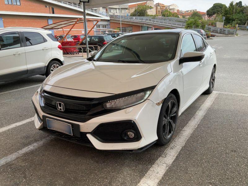 Honda Civic 1.0 VTEC Executive Premium 2018 – снимка 1