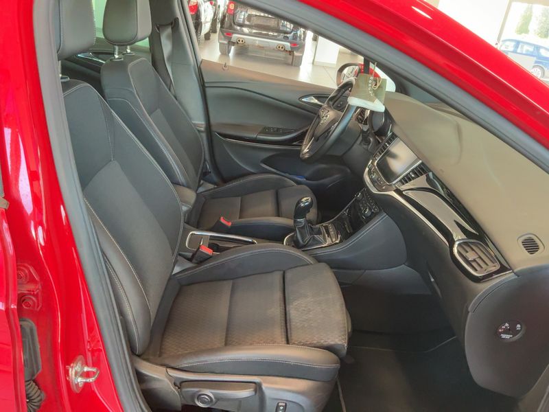 Opel Astra 1.6 CDTI Biturbo Innovation Start&Stop 2017 – снимка 16