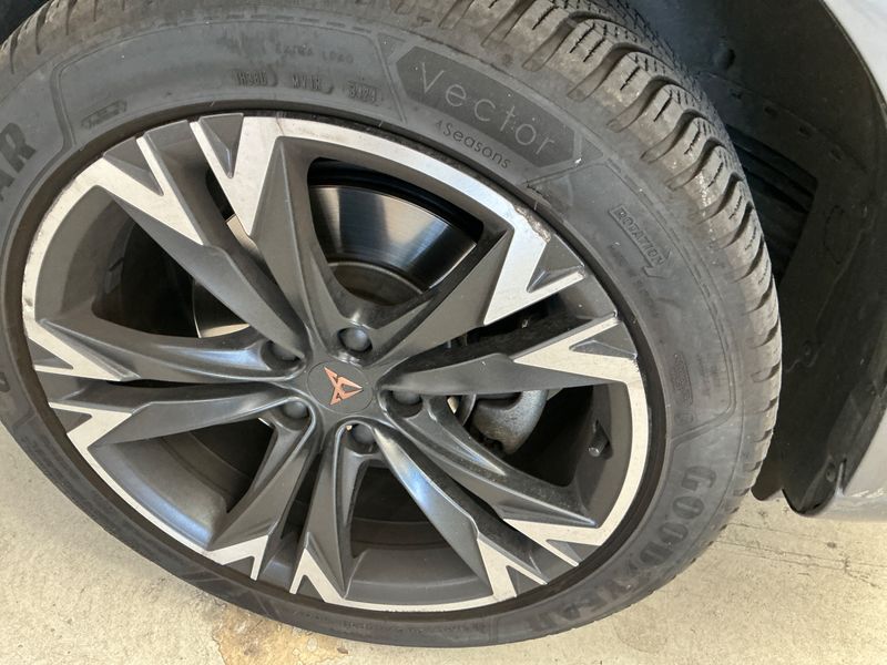 Cupra Formentor 1.5 TSI ACT 2022 – снимка 30