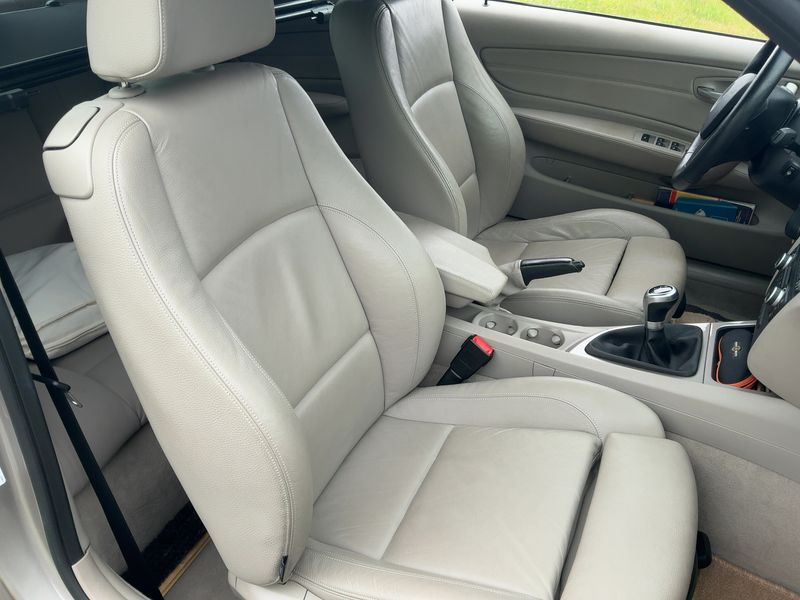 BMW 1er 118i 2010 – снимка 16