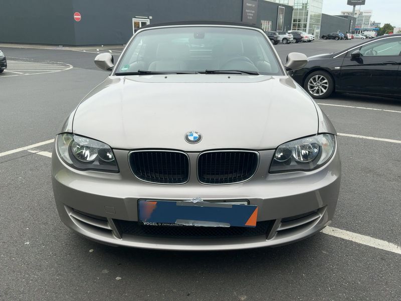 BMW 1er 118i 2010 – снимка 14