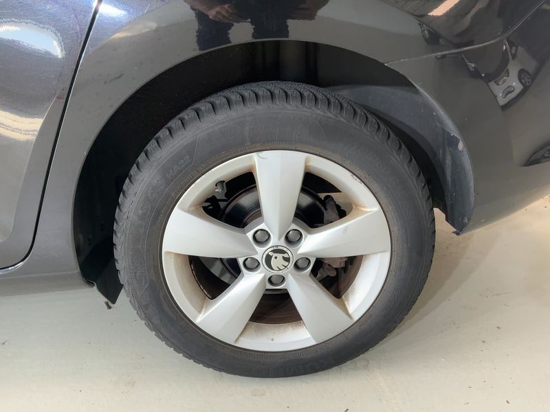 Skoda Rapid Spaceback 1.4 TSI Drive 2014 – снимка 5