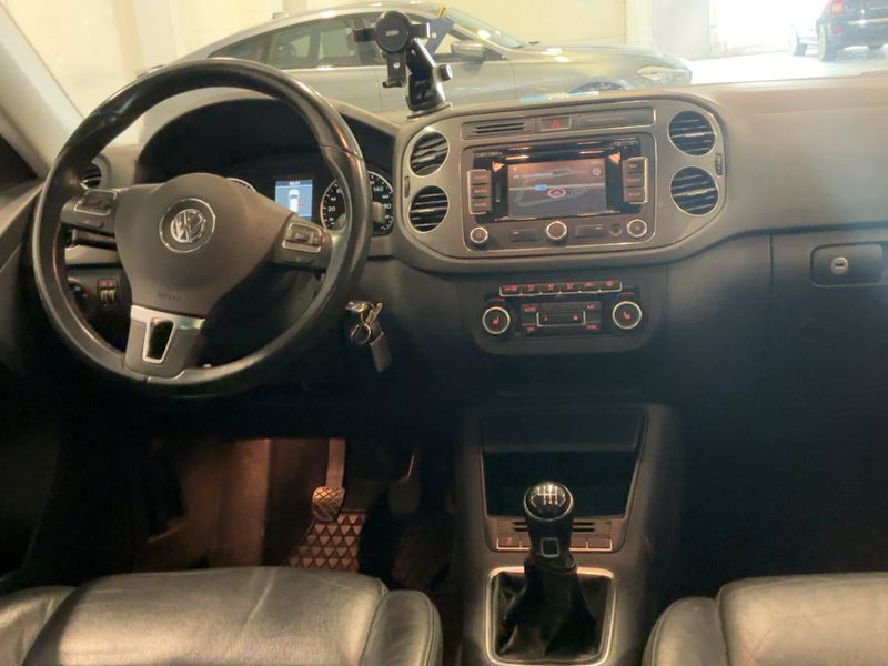 Volkswagen Tiguan 2.0 TSI Sport & Style 4Motion 2013 – снимка 17