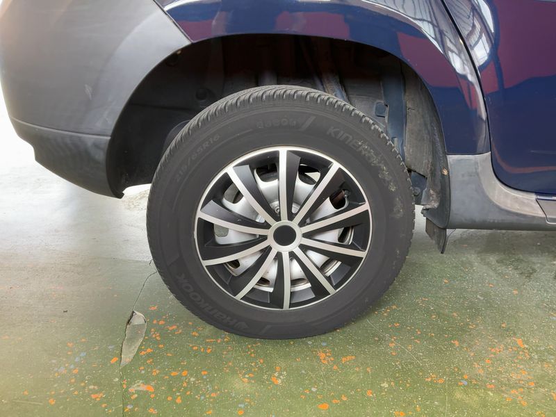 Dacia Duster 1.6 Ice 4x2 2015 – снимка 9