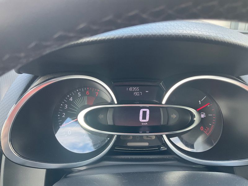 Renault Clio 0.9 Energy Intens 2016 – снимка 19