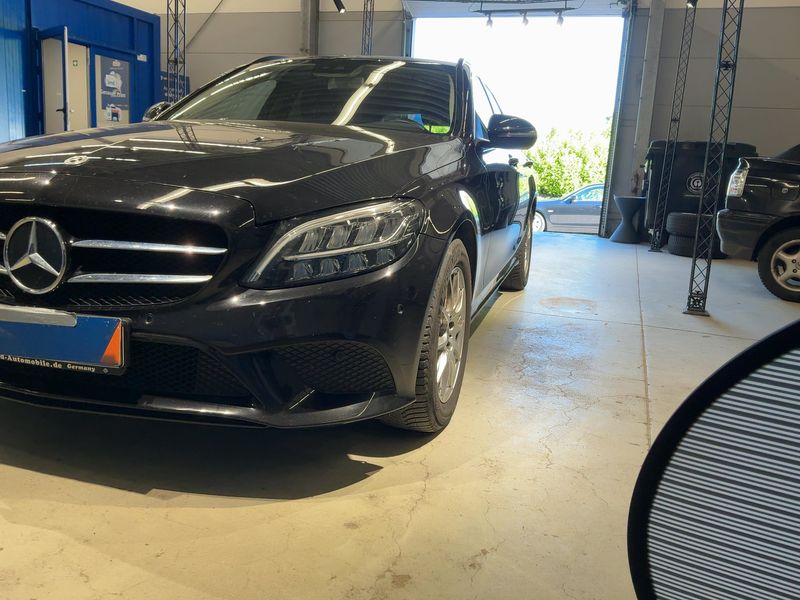 Mercedes-Benz C-Klasse C 200 d T Avantgarde 2019 – снимка 2
