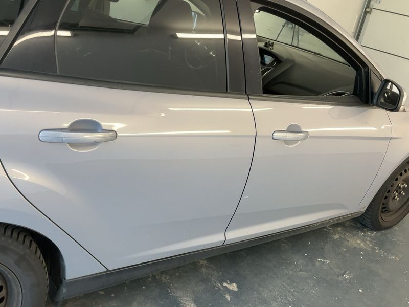 Ford Focus 1.6 Ti-VCT SYNC Edition 2014 – снимка 10