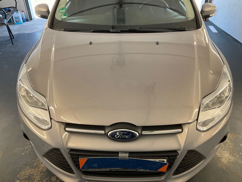 Ford Focus 1.6 Ti-VCT SYNC Edition 2014 – снимка 54