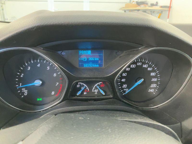 Ford Focus 1.6 Ti-VCT SYNC Edition 2014 – снимка 19
