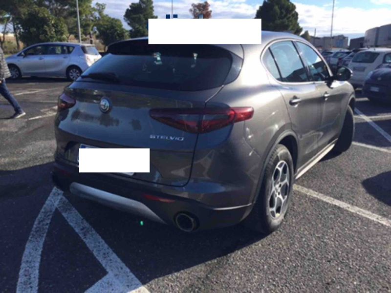 Alfa Romeo Stelvio 2.2 JTDM Super Business Q4 2022 – снимка 4