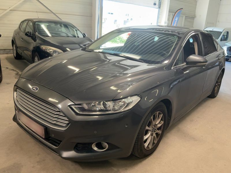 Ford Mondeo 1.6 TDCi Titanium 2015 – снимка на щета
